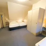 Kaiserswerth 住宿加早餐酒店 3*