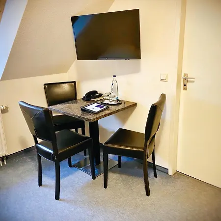 Kaiserswerth Nocleg ze śniadaniem 3*