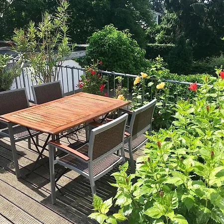 Kaiserswerth Couette-café 3*