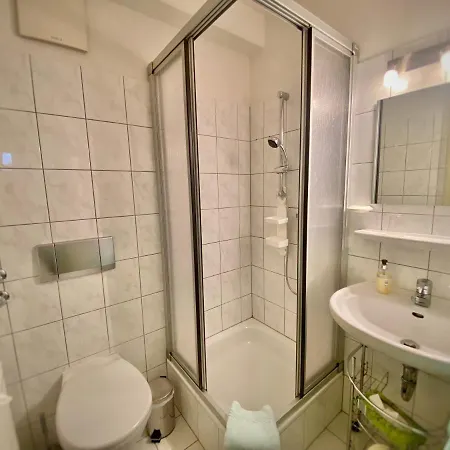 Kaiserswerth 3*